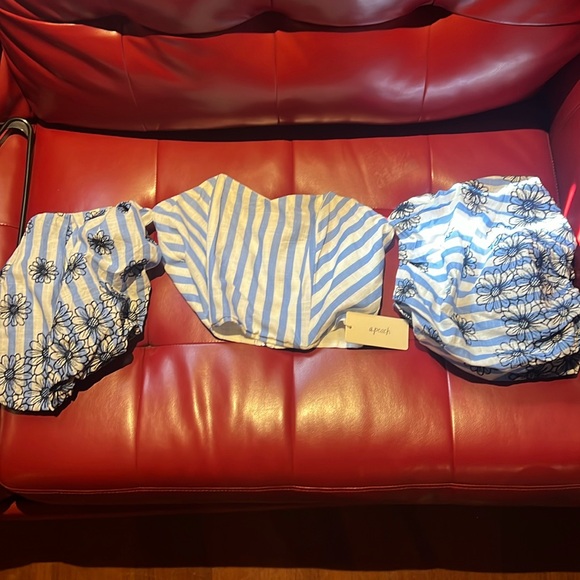 Unworn Crop Top - Picture 1 of 1